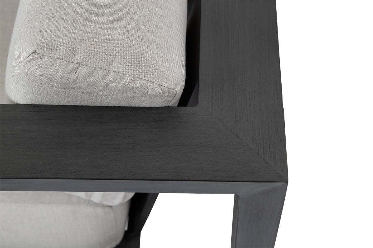 Redondo Loveseat in Cast Silver, No Welt