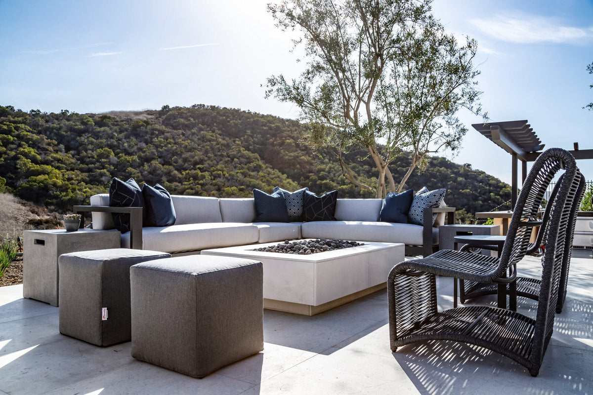 Redondo Sectional in Cast Silver, No Welt