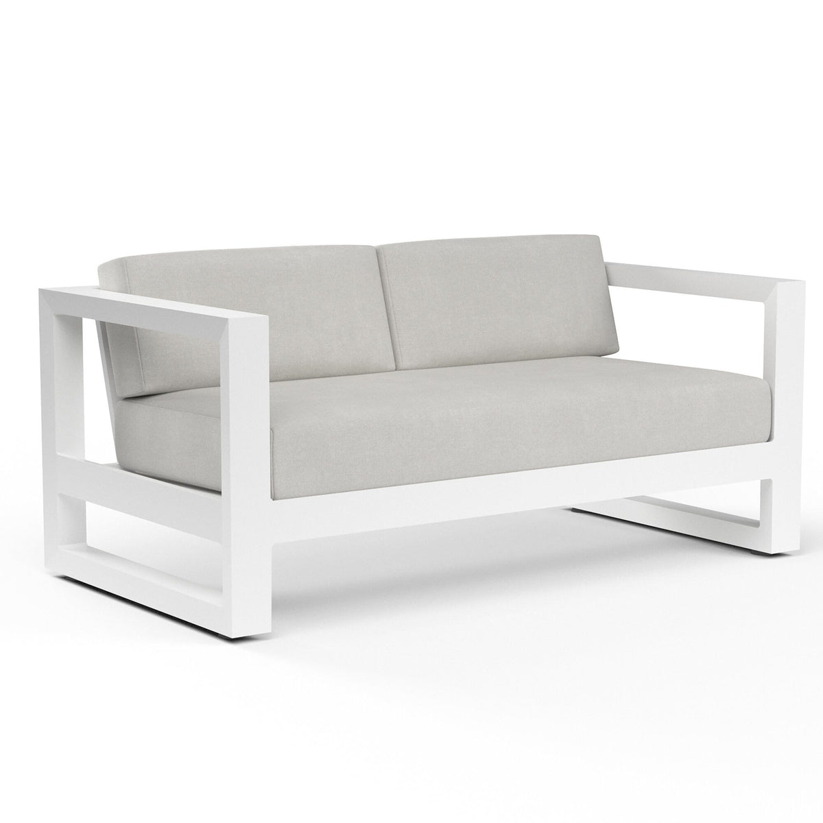 Newport Loveseat in Cast Silver, No Welt