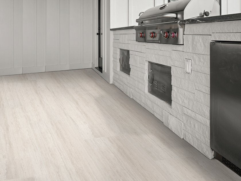 NATURAL STRATA 24X48 VC IVORY ROOM