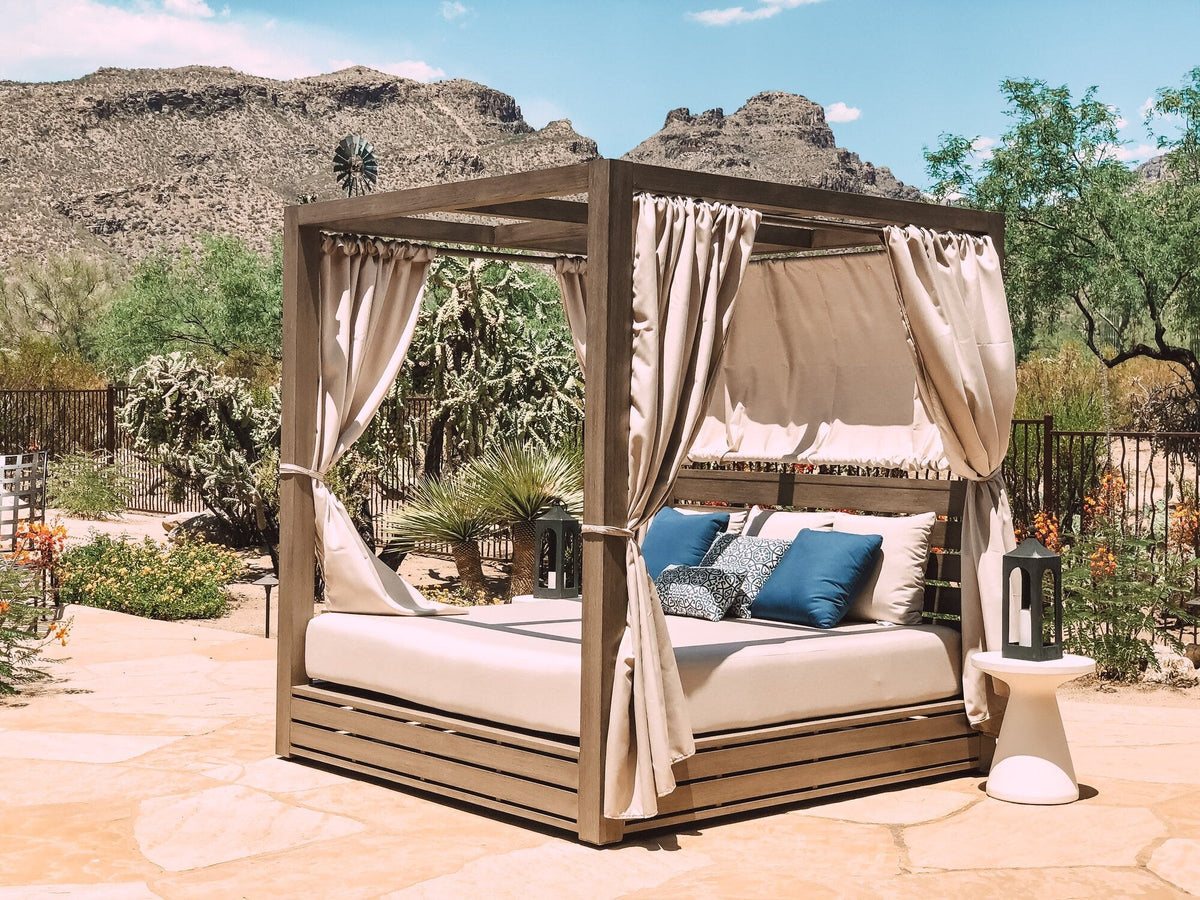 Laguna Resort King Daybed in Canvas Flax, No Welt