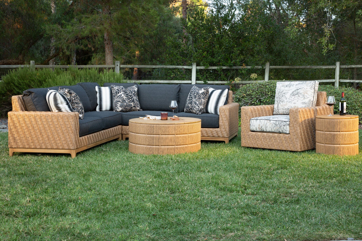 Margaritaville Catalina Right Arm Facing Loveseat in Poros Dune