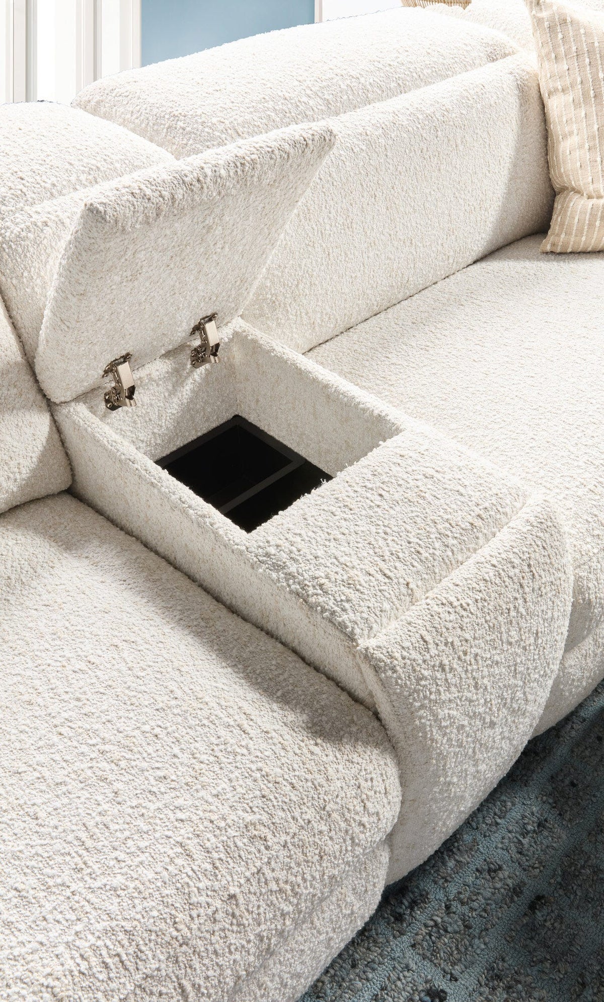 Margaritaville Sandbar Six-Piece Sleeper Sectional Detail Image 5