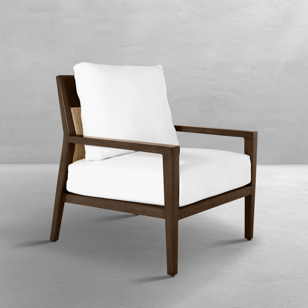 Savannah Resin Wicker Outdoor Lounge Chair