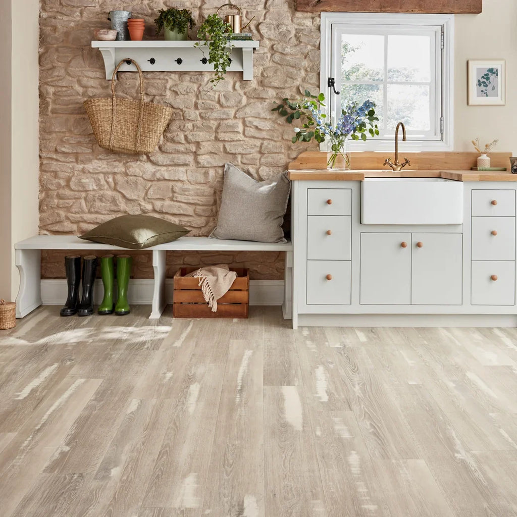 Karndean Luxury Vinyl Van Gogh Rigidcore Silver Farmhouse Oak